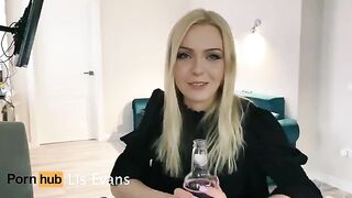 A beautiful neighbor came to visit and treated her to an incredible oral experience
