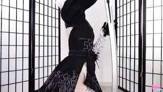 Examining 2B’s holes as if she were an android - CUT