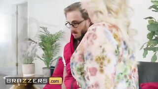 The hottest MILF next door giving a hot kissing lesson