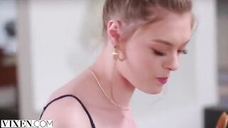 Stranger helped pretty babe Amber when her boyfriend wasn’t around
