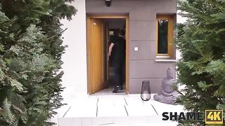 The Cock of the Beholder 3 - a hot MILF is trying to be a good neighbor
