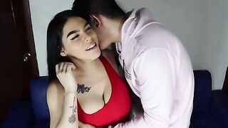 I can't help but touch my cock when I see my stepsister - Porno