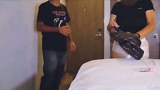I asked for a consoler online and I was fucked by the delivery guy, inexperienced