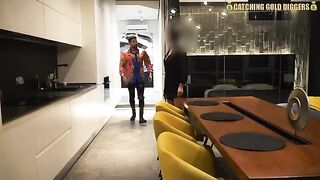 I Convinced a Hot Ukrainian Model to Go Home with Me That Night