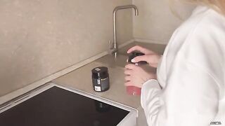 The insolent girlfriend threw her legs on the table and was fucked