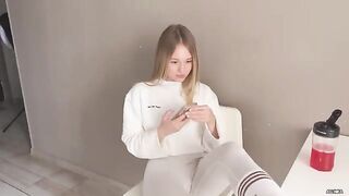 The insolent girlfriend threw her legs on the table and was fucked