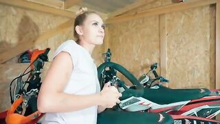 The hot babe is being fucked after repairing the motorcycle