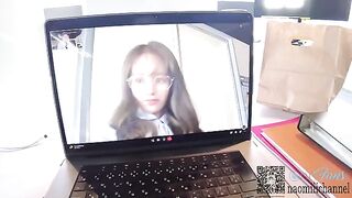 A girl came to my office and we had some intimate fun
