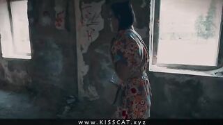 A girl was fucked by a stranger in an abandoned house in public