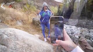A blowjob after a photo shoot in nature with two young tourists