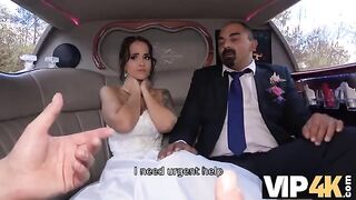 The bride allowed her husband to watch her getting her ass scored in the limo