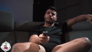 Cherrycandle wants to do a little surprise for her man