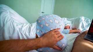 The step sister helped the guy to experience orgasm while sleeping