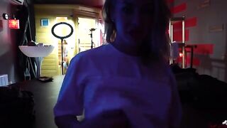 Kelly got wet while watching actors and masturbating