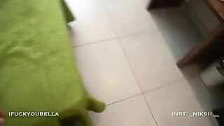 A vacationer hooked a chick and fucked her by the mouth