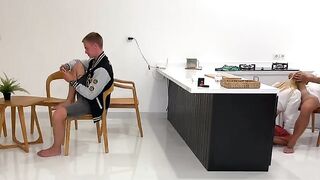 Hot Californiababe cheats on her BF in a steamy, risky session