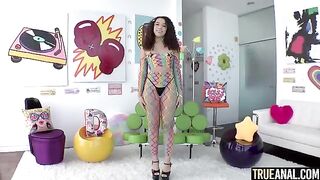 Cute teen Willow Ryder fucks in her ass hole in 4K with TrueAnal