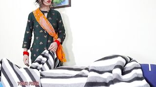 An Indian maid saw my dick and was very surprised