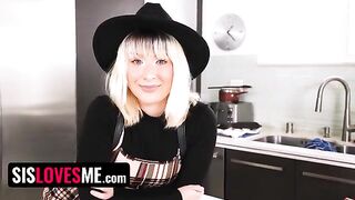 Step sister Jessie Saint gets her pussy filled with magic potion