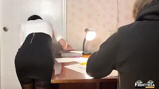 Student didn't prepare for an exam and called the teacher to his house