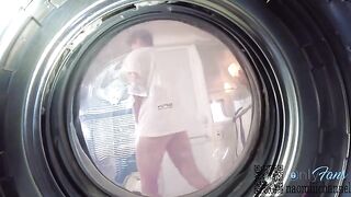 A babe got stuck in the washing machine and had creampie sex