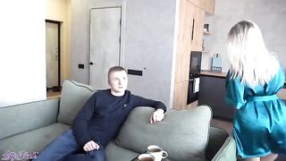 Hot girlfriend's mom taught me how to fuck