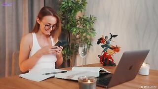 A girl squirts while teaching Spanish in a naughty way