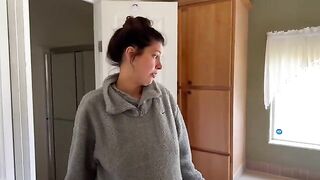 The pregnant girl tried to negotiate with her landlord in a steamy scene