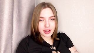 A juicy girl with a great ass enjoys herself at home alone, indulging in some steamy solo play