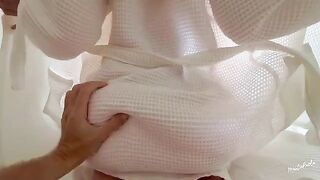 I shake my ass and make my stepbrother lose self-control