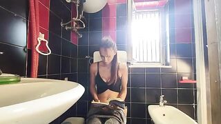 My dirty friend fucked me in the bathroom, it was intense