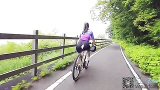 A couple engaged in cycling and ended up having sex on the road