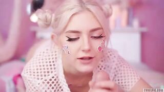 All cute girls like to get fresh sperm on their faces, it’s a popular theme