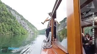 A reporter fucks Asian babe in a steamy vlog from Germany
