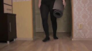 I Pranked My Roommate Doing Yoga and Got a Big Ass Cumshot