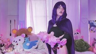 Raven found Starfire's toys and decided to play with them in a sneaky way