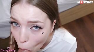 The delivery girl got fucked by a random stranger