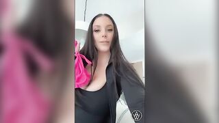 A cheating hotel encounter with an Aussie beauty and her impressive assets
