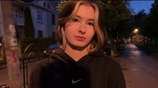 An 18-year-old girl received a luxurious gift from a rich man after the first date