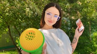 A girl apologized for her mistake in the forest