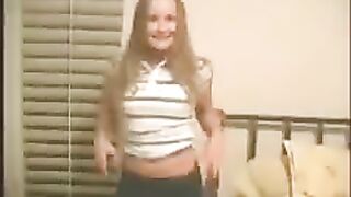 A beautiful young girl gets fucked in a steamy homemade scene