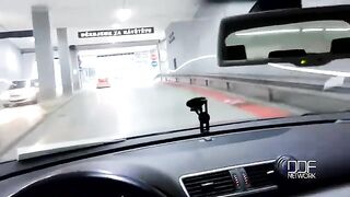 Guy managed to get a blowjob while driving the car
