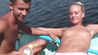 The young people have debauchery on the river, it was exciting
