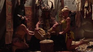Red-skinned babes fucked by heroes from fairytale in FFM