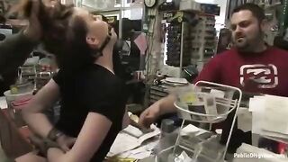 A girl was roughly fucked right in the store