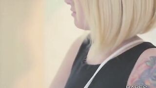 Tattooed teen 18+ wanking solo with sexy glasses