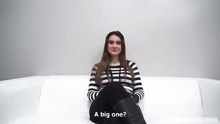 Czech girl ended up giving a blowjob to an agent