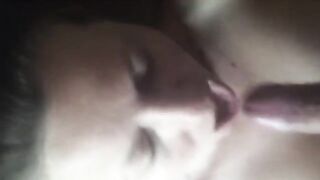 A man experienced warm home suction with his stunning girlfriend