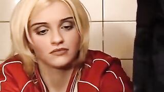 A girl had sex accidentally with a washer in the toilet, a steamy encounter