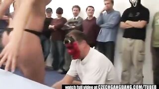 An abnormal model has a dirty mouth and she likes it